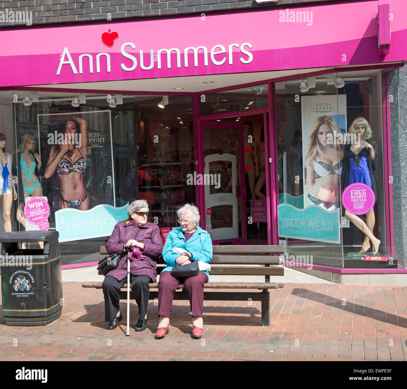 Ann summers shop uk fotografías e imágenes de alta resolución - Alamy