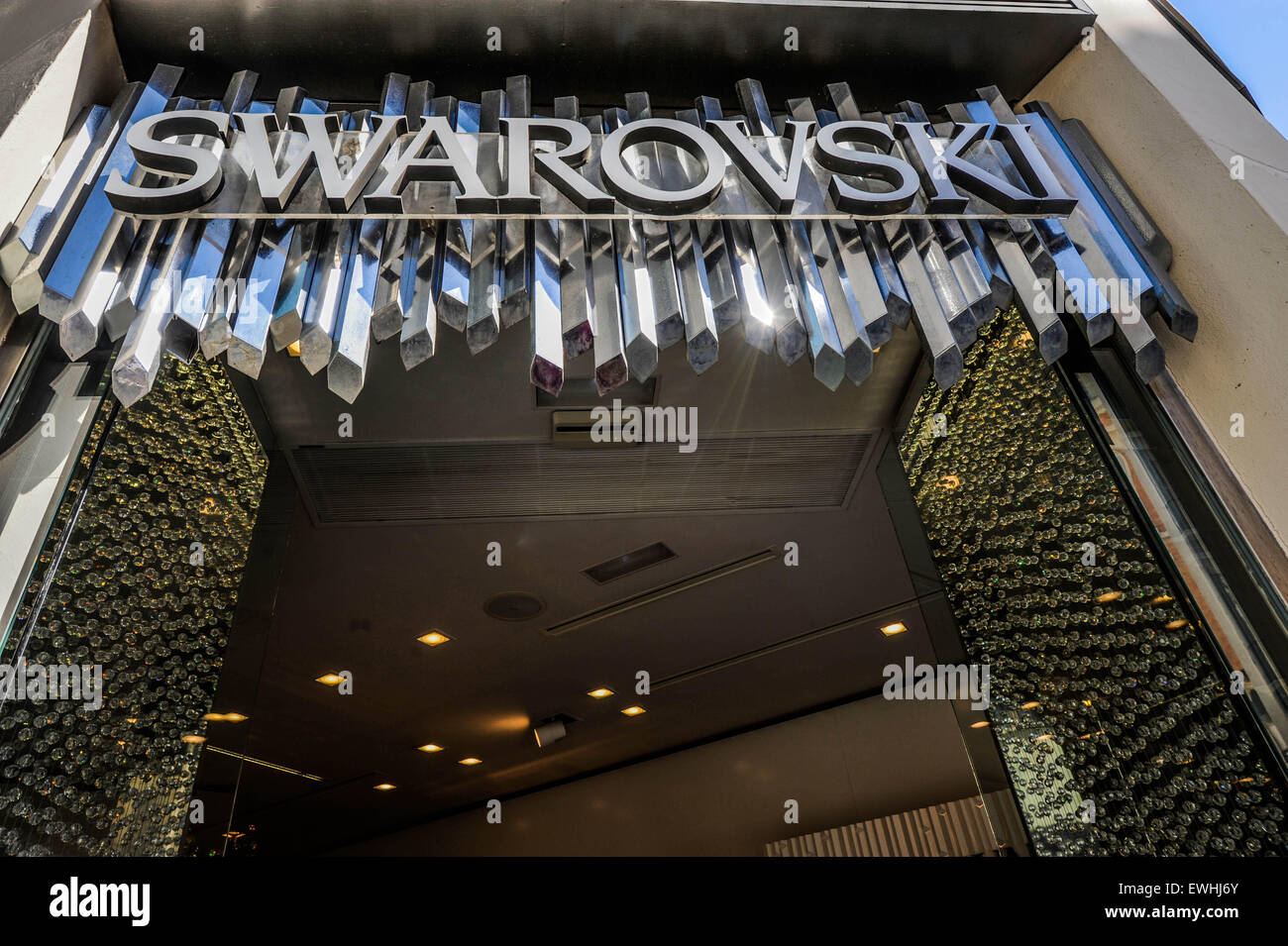Tienda Swarovski en Málaga, España. Tienda Swarovski en Málaga, España  Fotografía de stock - Alamy