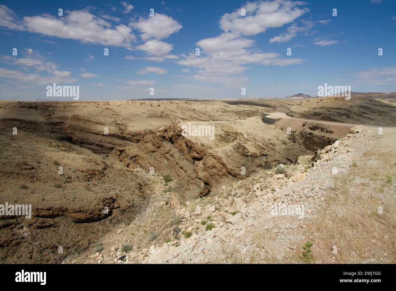 Un paisaje de Namibia con rocas geológicas Foto de stock