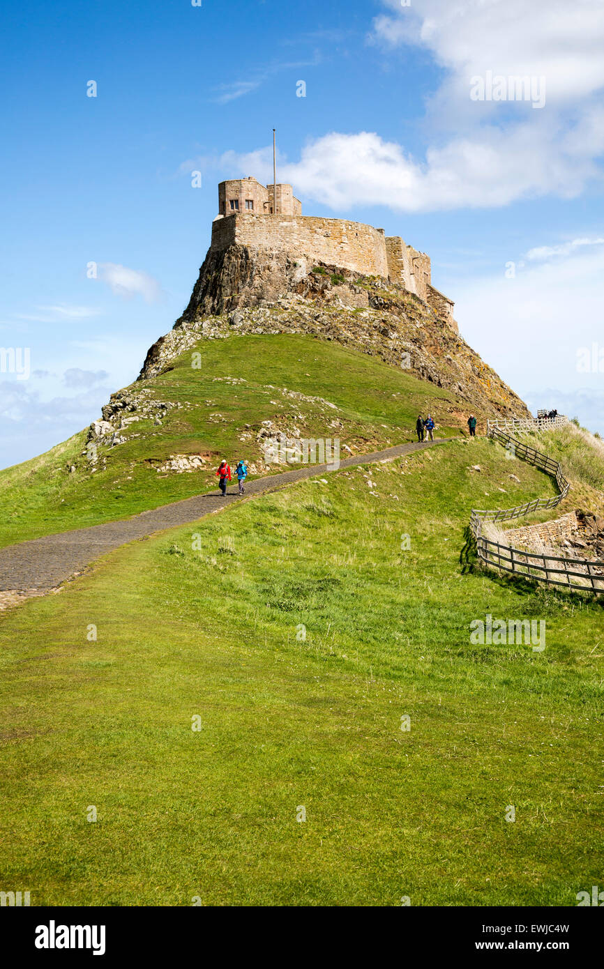 Castillo de Lindisfarne, Holy Island, Northumberland, Inglaterra, Reino Unido. Foto de stock