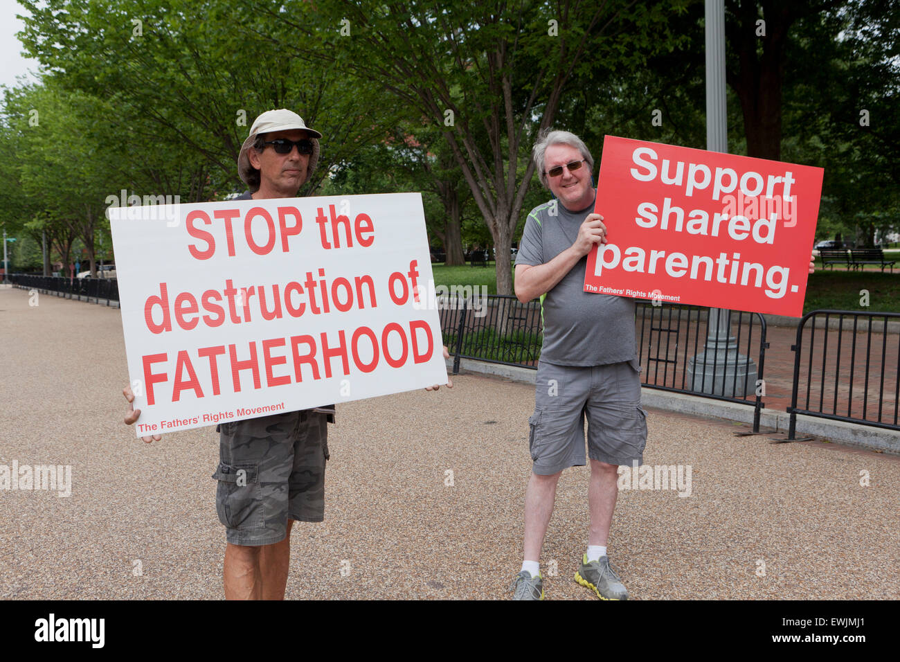 Los padres protestando por derechos del padre - Washington, DC, EE.UU. Foto de stock