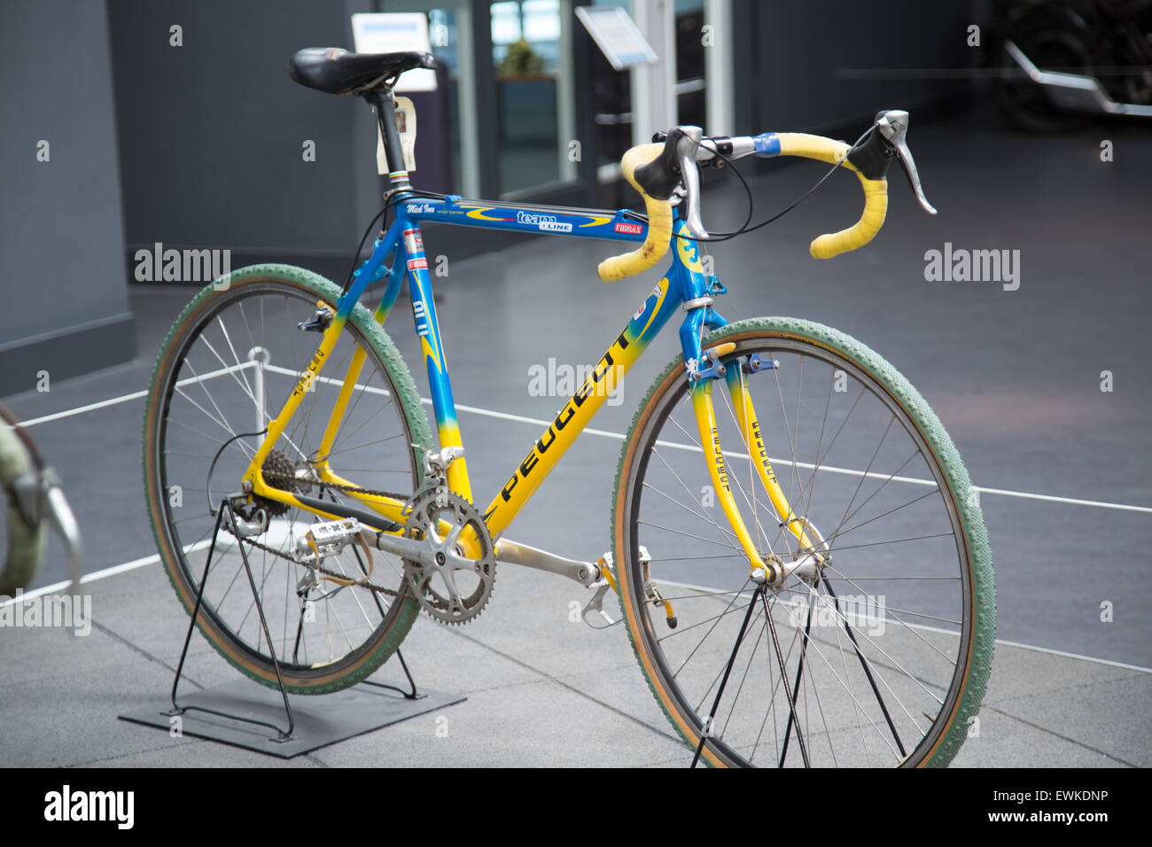 Bicicleta de carreras fotografías e imágenes de alta resolución - Alamy