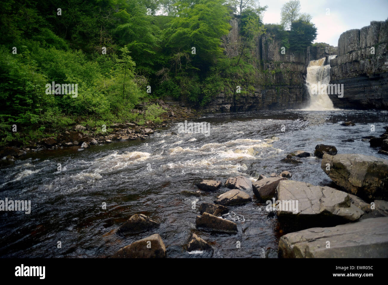 Fuerza alta cascada, Durham, Reino Unido Foto de stock