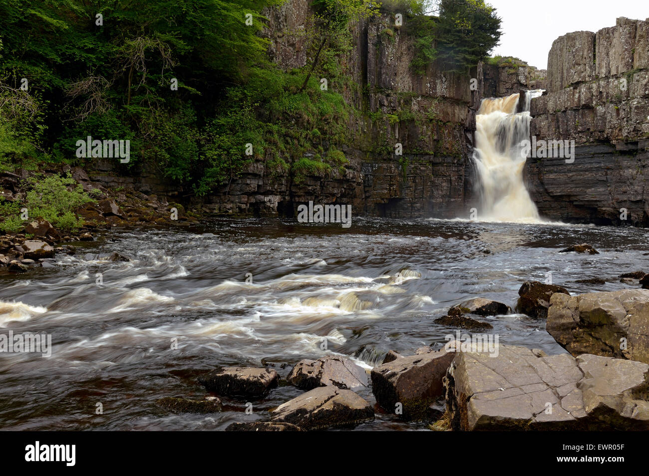 Fuerza alta cascada, Durham, Reino Unido Foto de stock