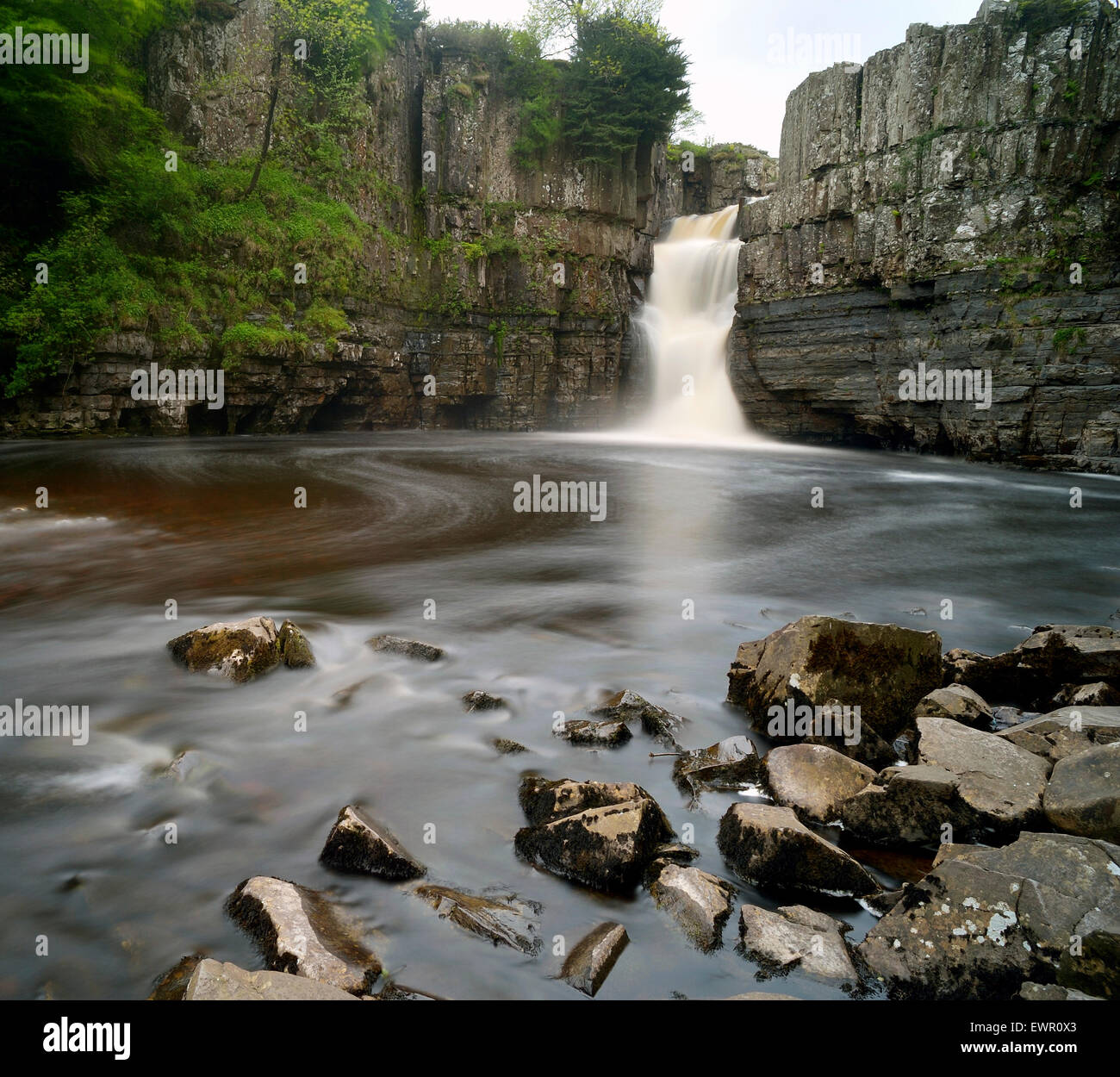 Fuerza alta cascada, Durham, Reino Unido Foto de stock