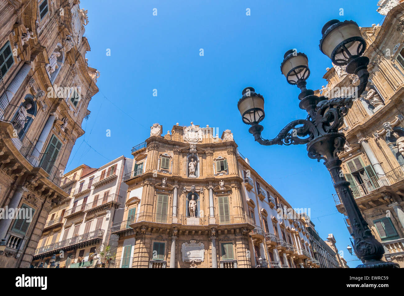 Piazza Pretoria es una de las plazas más bonitas en Palermo, Italia Foto de stock