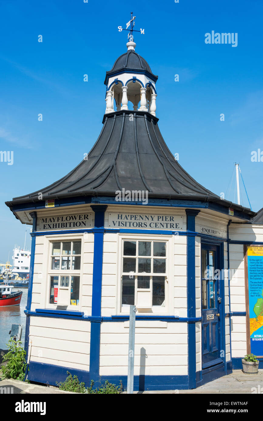 Ha'Penny Pier, el muelle del Centro de Visitantes, Harwich, Essex, Inglaterra, Reino Unido Foto de stock