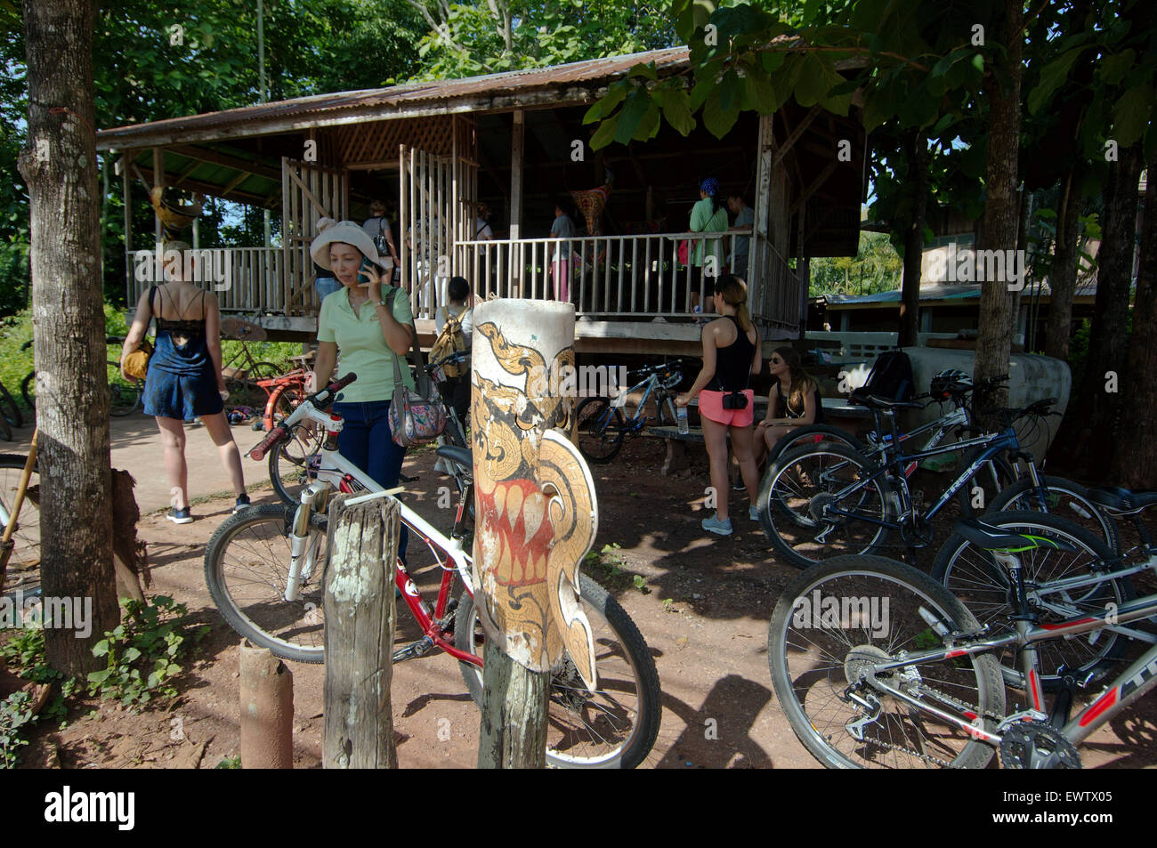 Ciclismo en vacaciones, provincia Loei, Tailandia Foto de stock