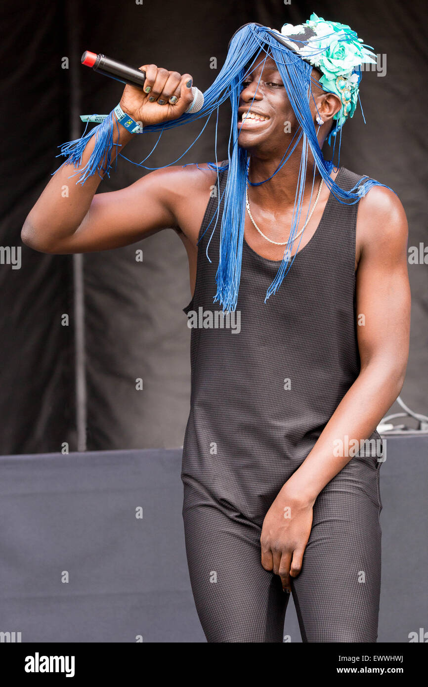 Dover, Deleware, EE.UU.. 19 de junio de 2015. El rapero LE1F actúa en directo en el escenario del Festival de Música de Firefly en Dover, Delaware © Daniel DeSlover/Zuma alambre/Alamy Live News Foto de stock