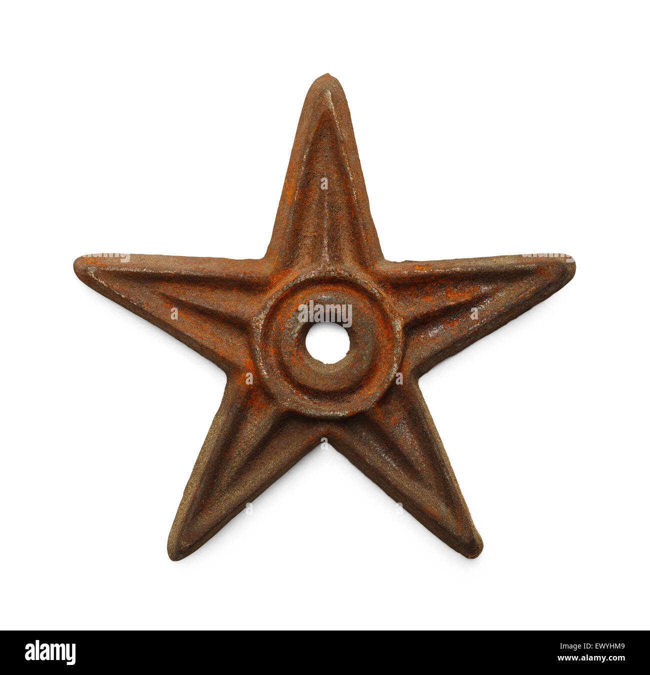 Antigua estrella de metal rústico aislado sobre fondo blanco. Foto de stock