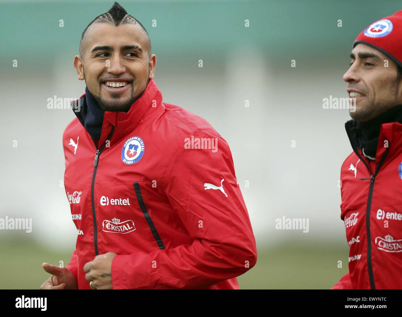 Santiago Chile El 2 De Julio De 2015 Chile Arturo Vidal L Y Jorge Valdivia Asistir A Una Sesion De Formacion En Santiago De Chile El 2 De Julio De 2015 Chile