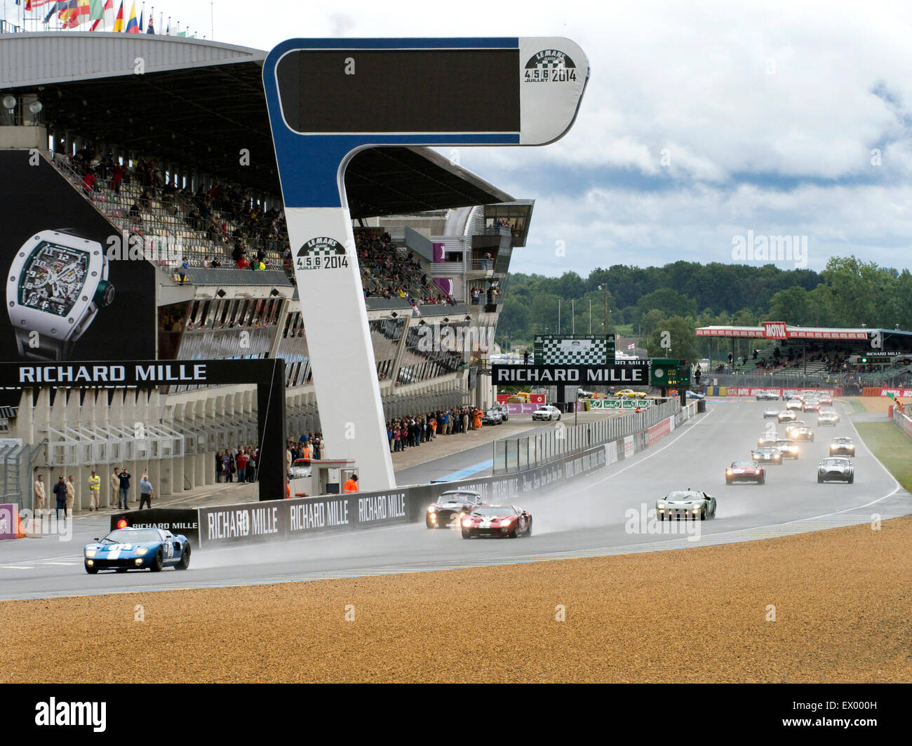 Al inicio de la carrera de Le Mans Classic 2014 Foto de stock