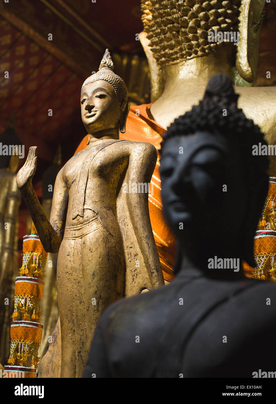 Estatuas de Buda de Wat Xieng Thong Luang Prabang. Laos. Foto de stock