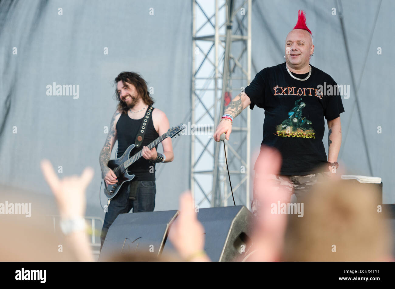 PIESTANY, Eslovaquia - 26 de junio de 2015: La banda de punk rock escocés explotados realiza el festival de música en Piestany Topfest Foto de stock