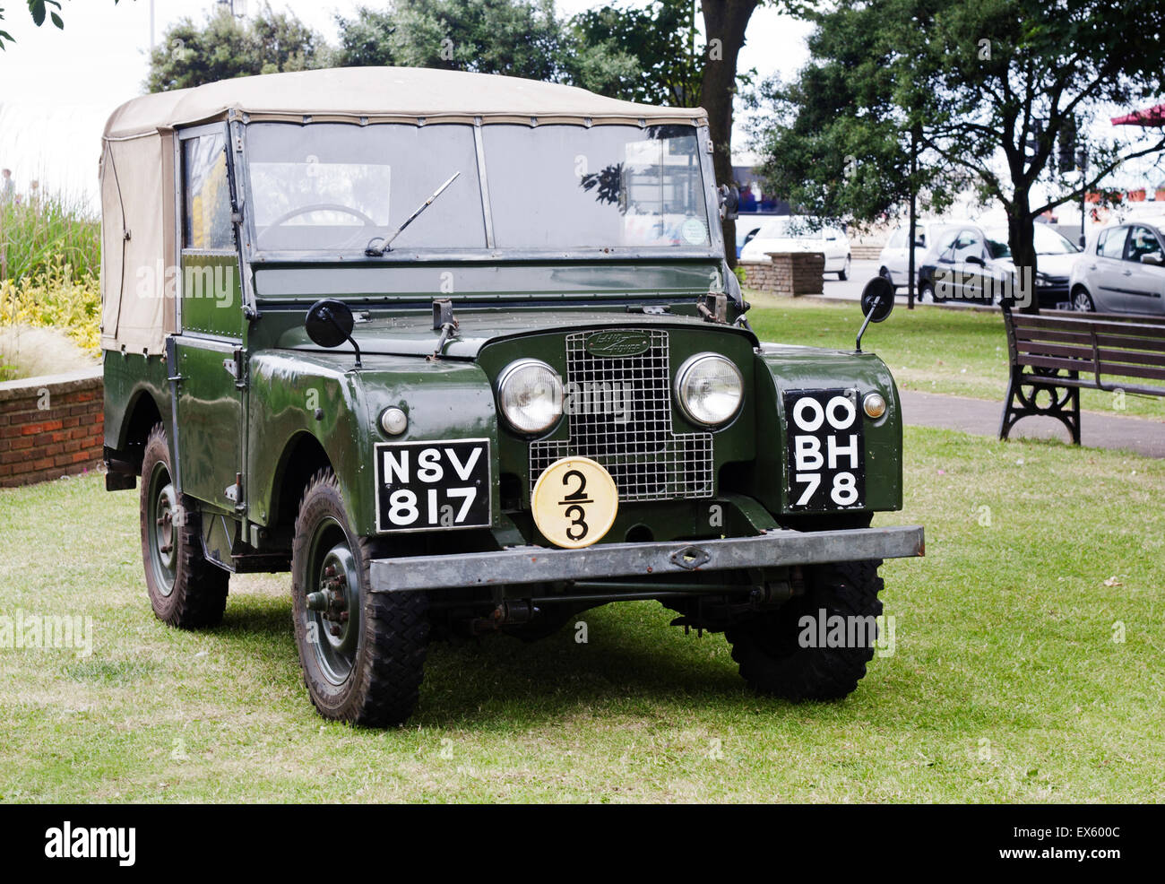Vintage vehículo militar en la Steyne, Worthing, West Sussex Foto de stock