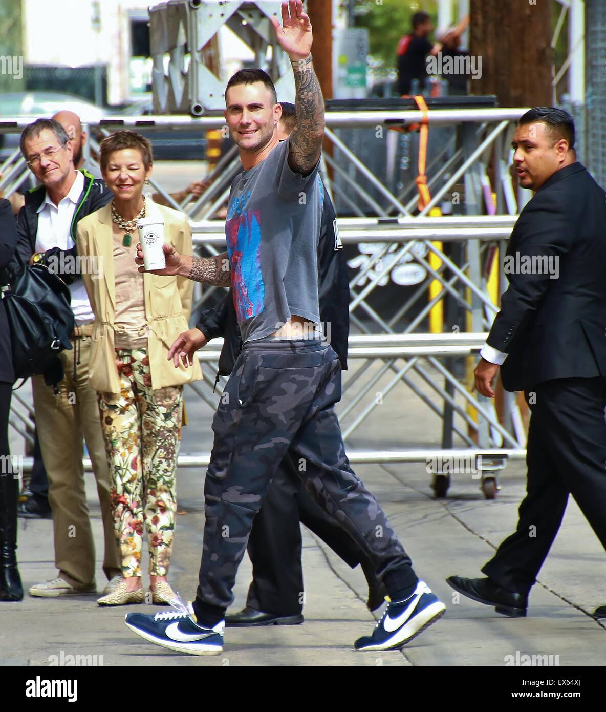 Adam Levine está en Hollywood por una apariencia y un concierto en Jimmy  Kimmel Live! Featuring: Adán Levine donde: Los Angeles, California, Estados  Unidos Cuándo: 06 de mayo de 2015 C Fotografía