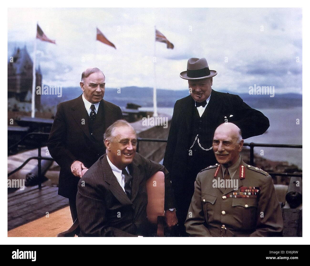 Franklin Roosevelt, el conde de Athlone, el Primer Ministro canadiense McKenzie King, PM británico Winston Churchill, Quebec, Canadá, agosto de 1943 Foto de stock