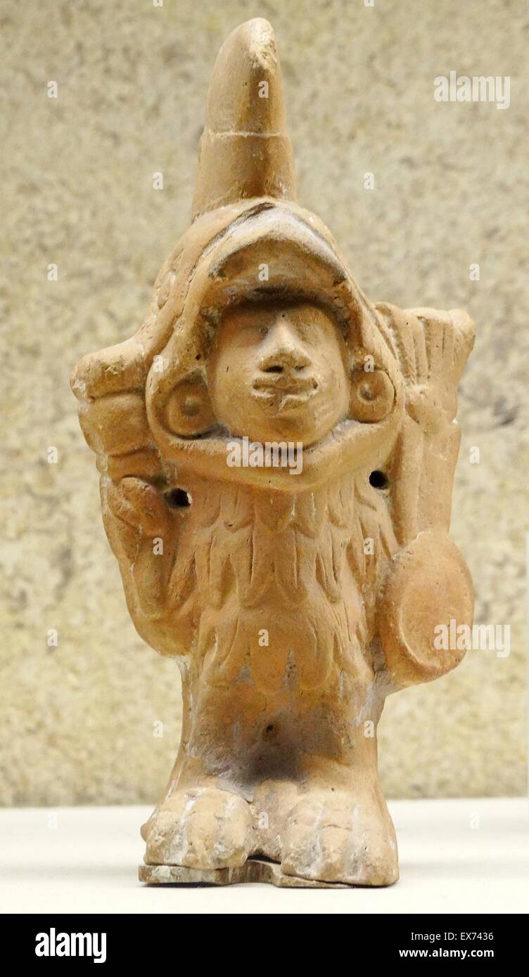 Aztec warrior sculpture fotografías e imágenes de alta resolución - Alamy