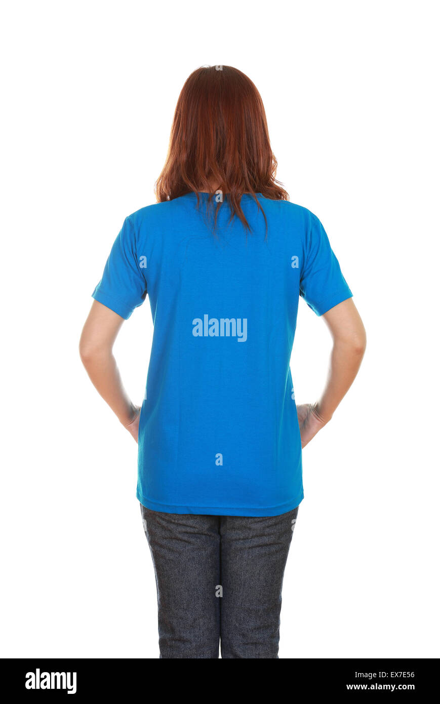 Niña en blanco camiseta azul sobre fondo blanco Fotografía de stock - Alamy