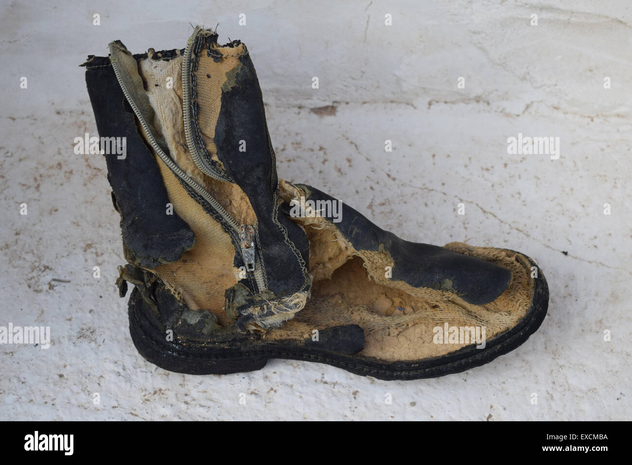 Un viejo boot en un alféizar Foto de stock