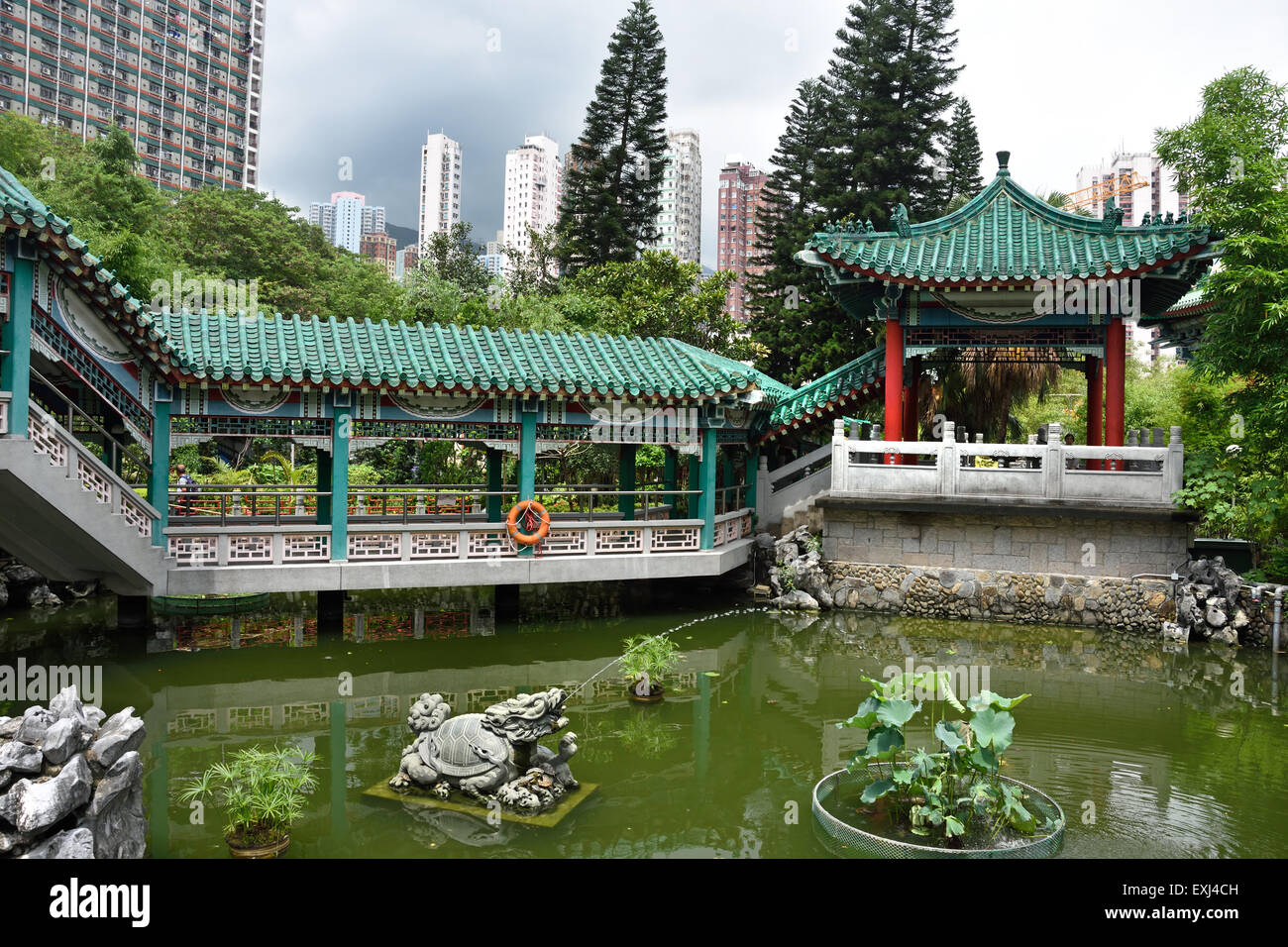Buen deseo Jardín, dentro de Wong Tai Sin el templo de Hong Kong, China Foto de stock