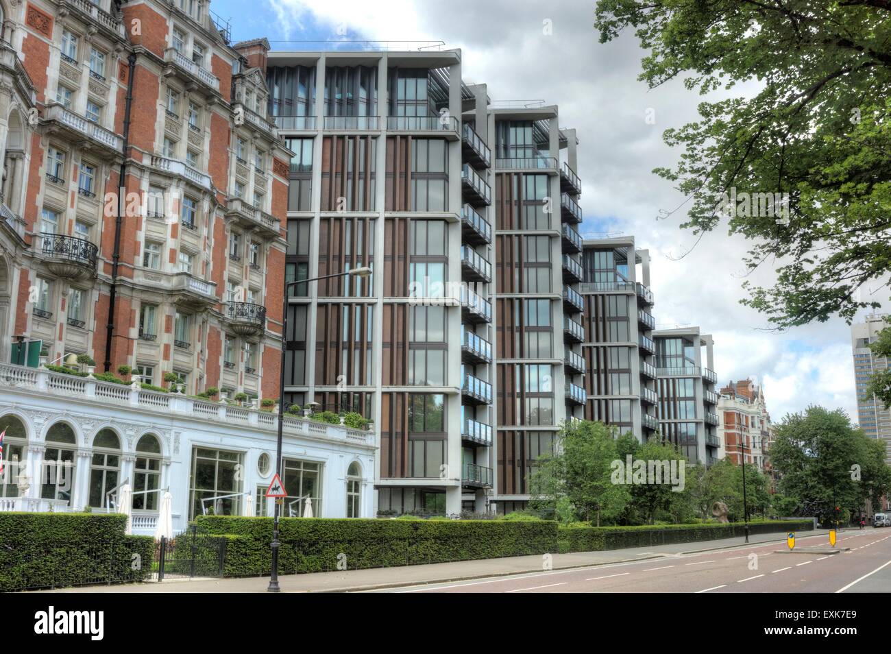 Uno de Hyde Park Apartamentos caros Knightsbridge Londres Foto de stock