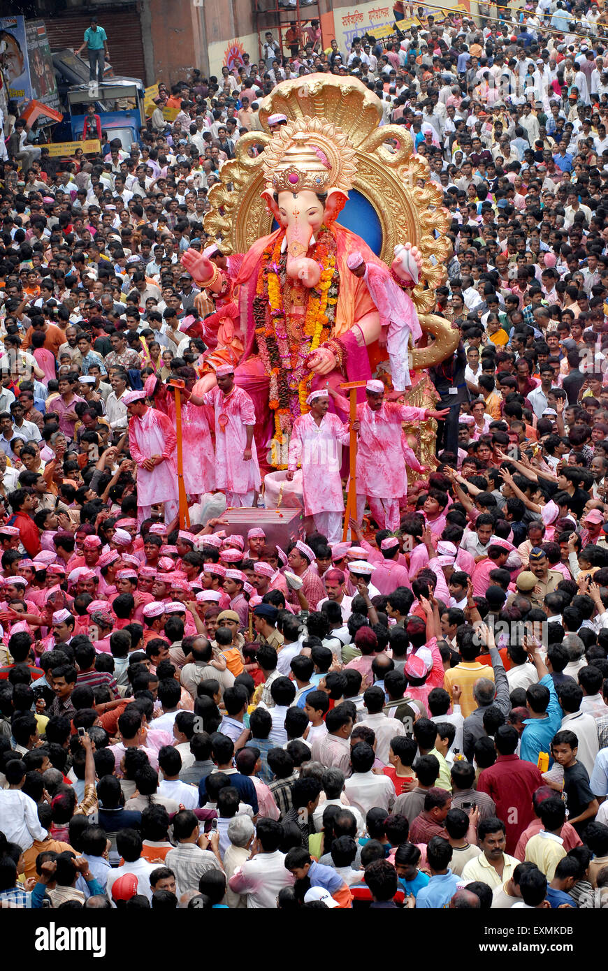 Lalbaugcha Raja Ganpati festival procesión Bombay Mumbai Maharashtra India Foto de stock