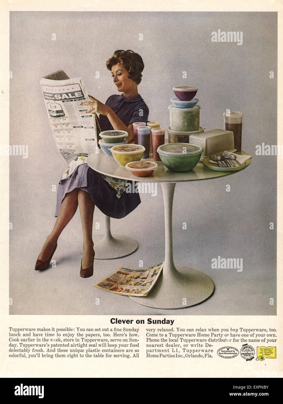 1960s USA Tupperware Magazine anuncio Fotografía de stock - Alamy