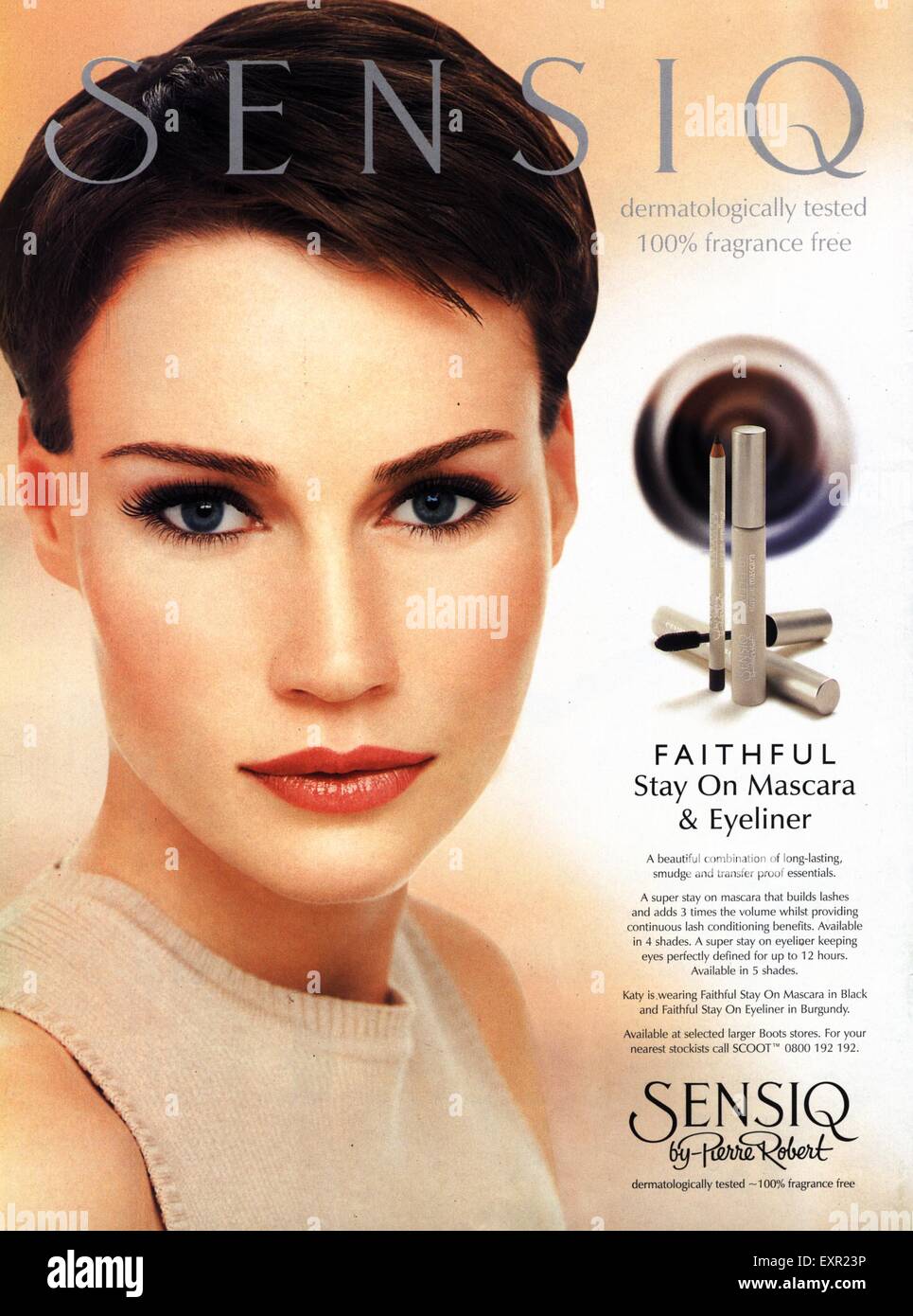 1990s UK Sensiq Maquillaje Revista anuncio Fotografía de stock - Alamy