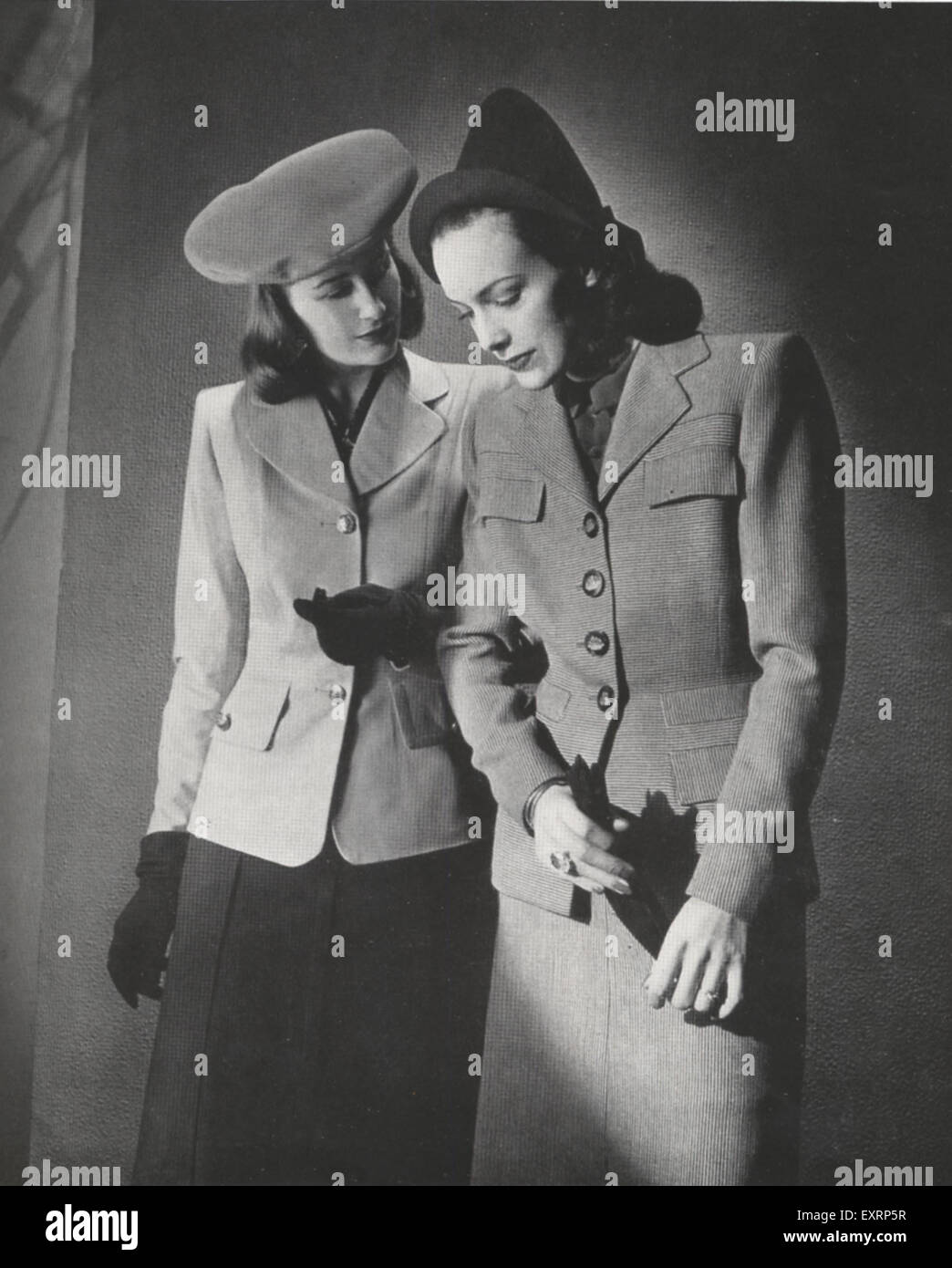 1940 Revista de moda británica anuncio Foto de stock