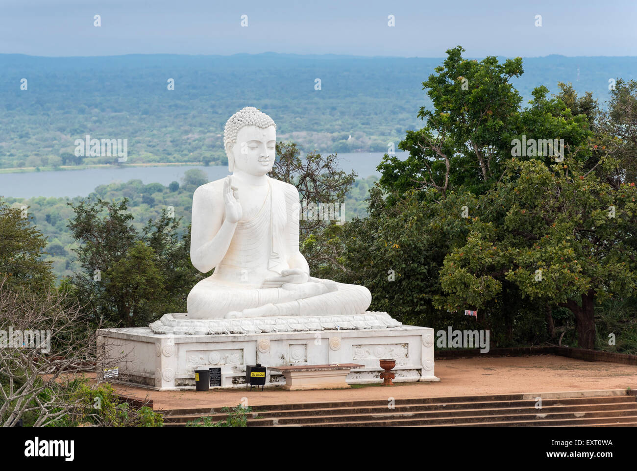Mihintale estatua de Buda, Sri Lanka Foto de stock