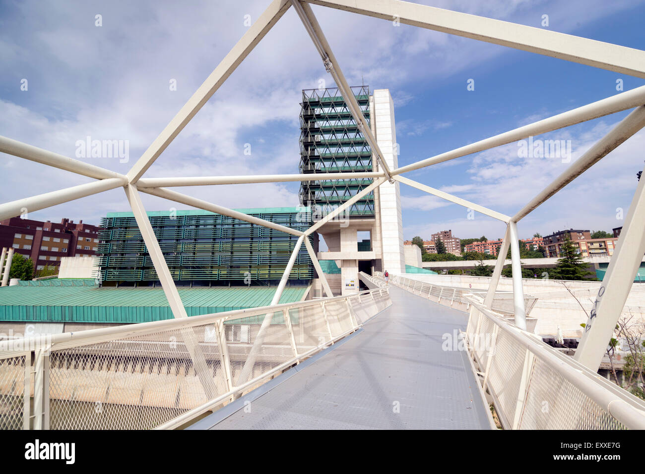 VALLADOLID, España - Julio 17, 2015: el Museo de la ciencia de Valladolid fue inaugurado en mayo de 2003. Foto de stock