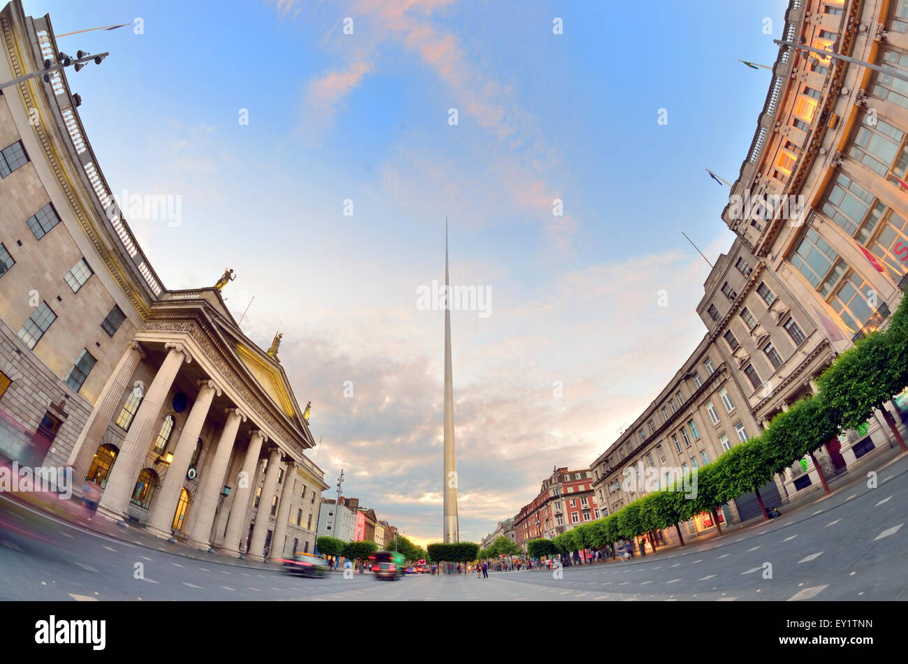 Famosos en el centro de Dublin, Irlanda - símbolo spire Foto de stock
