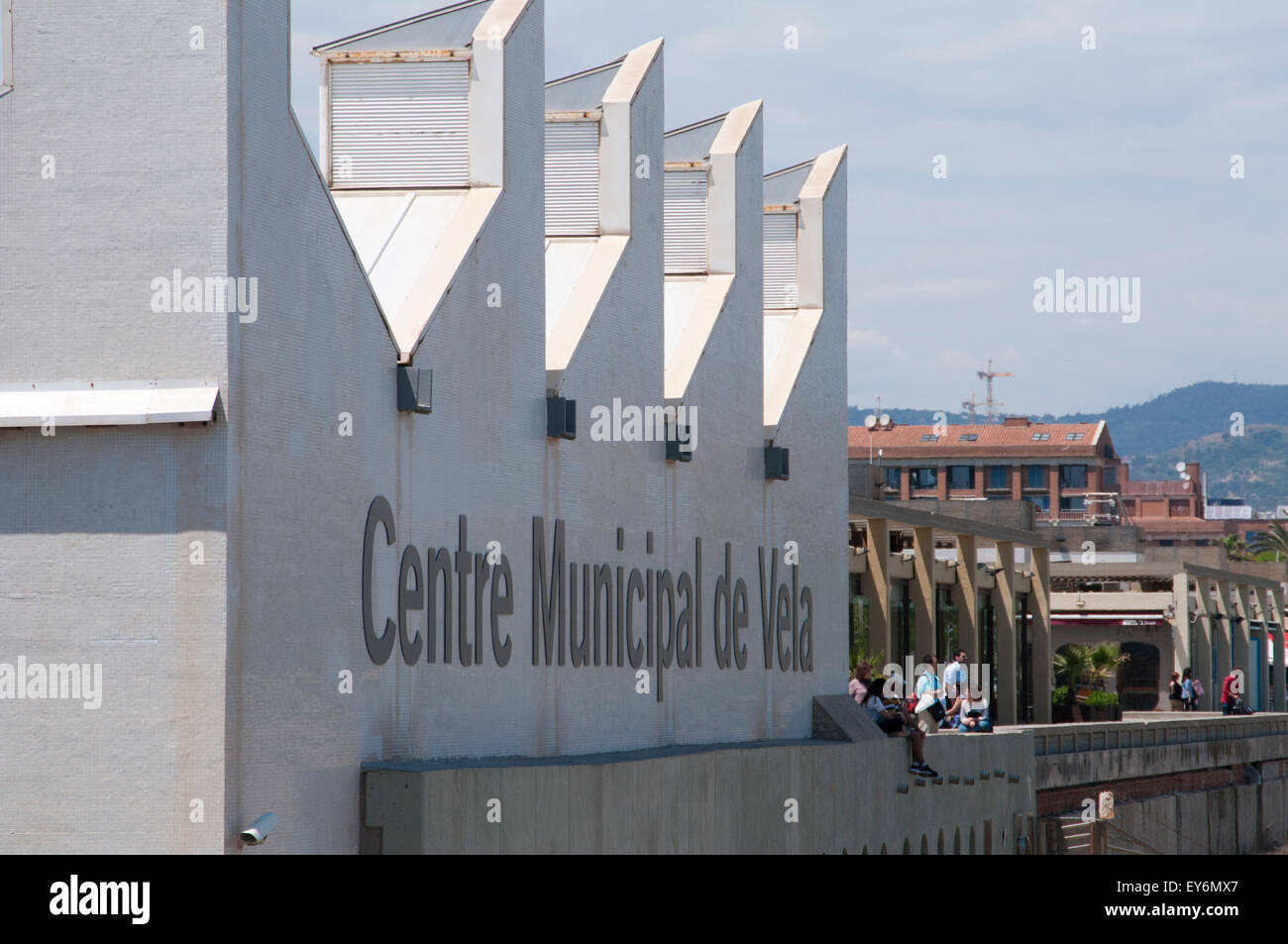 Centro Municipal de vela, Port Olímpic, Barcelona Fotografía de stock -  Alamy
