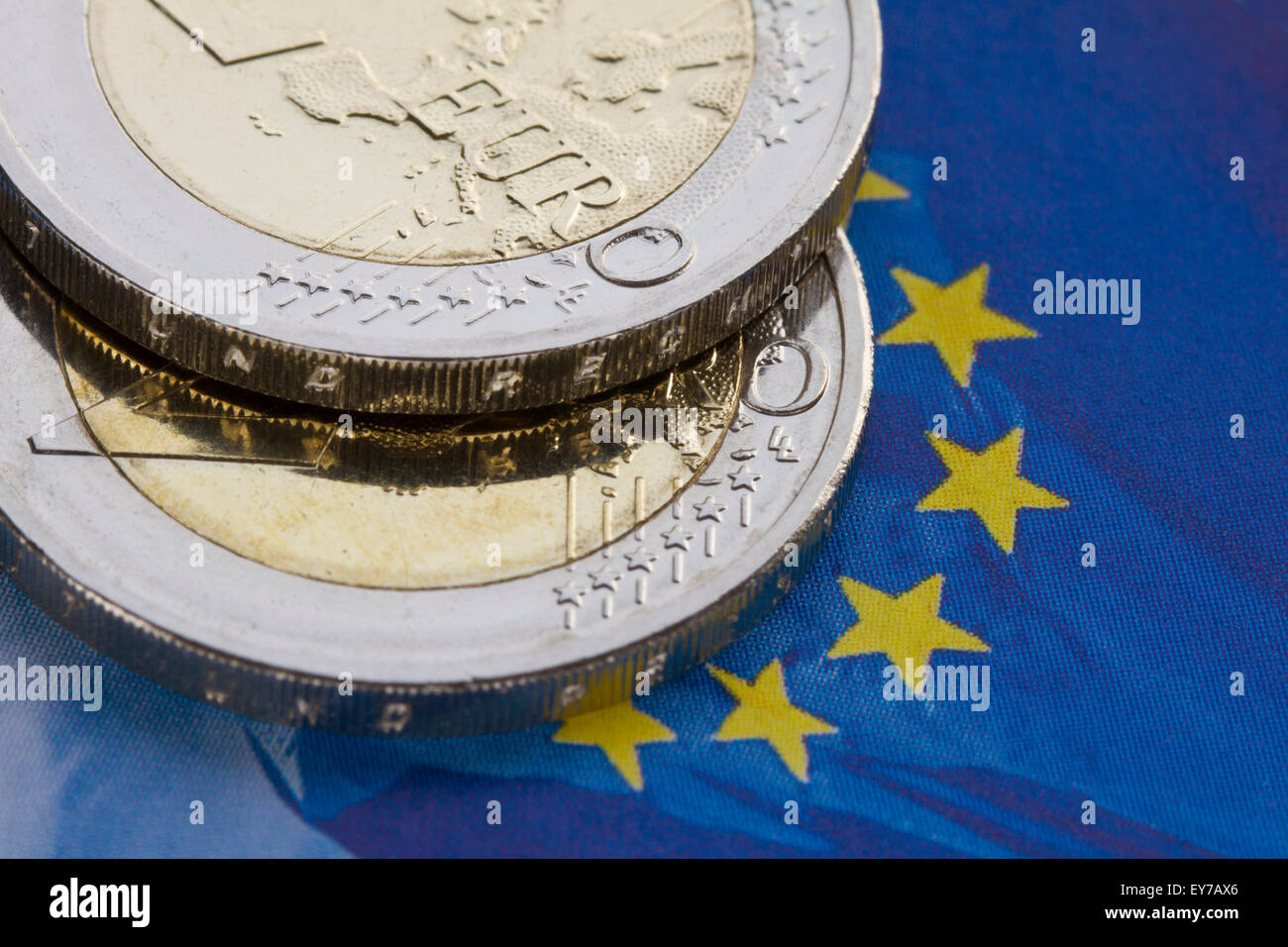 Las monedas de euro-bandera de la UE. Foto de stock