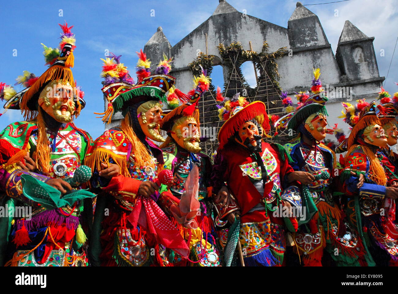 Guatemala Deer Dance trajes tradicionales y máscaras Español