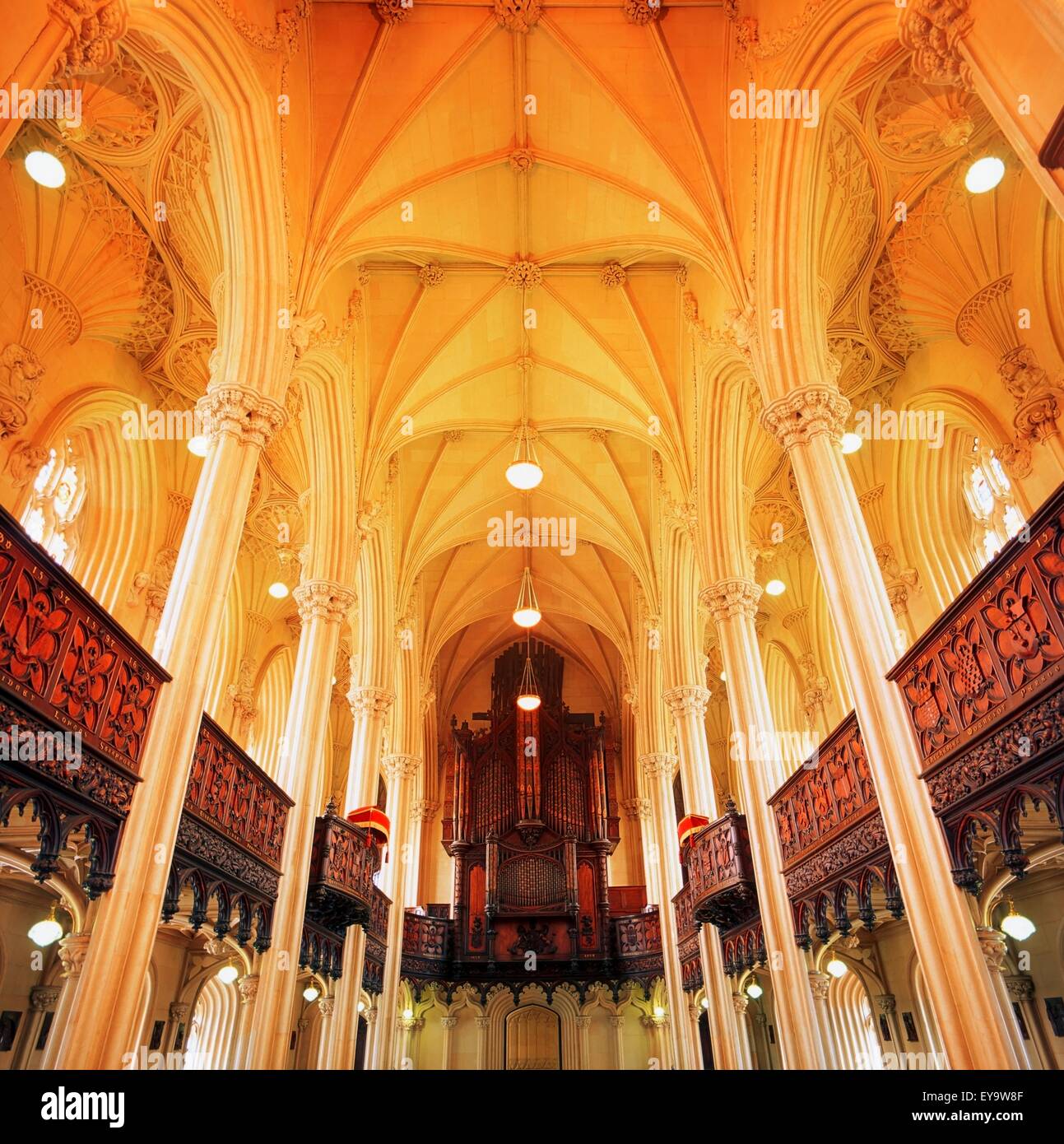 Iglesia de la Santísima Trinidad, Antigua Capilla Real (Castillo de
