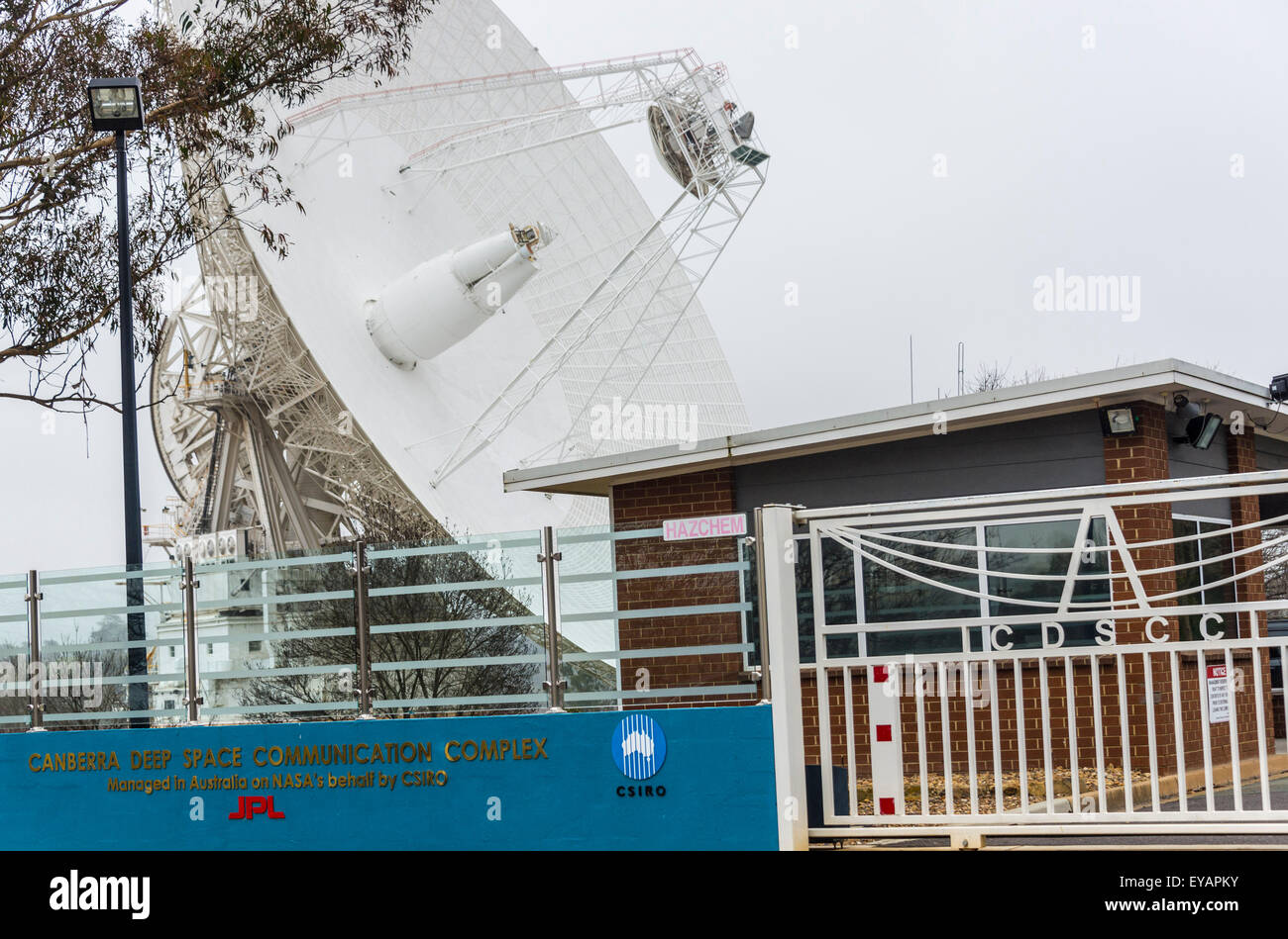 La NASA y el CSIRO Deep Space Communication Station radar Australia Canberra ACT. el día nuevos horizontes nave espacial telefoneó a su casa. Foto de stock