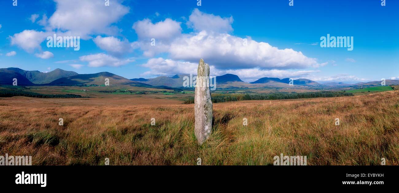 Droumlusk piedra permanente, Blackwater, Killarney, Kerry, Irlanda Co Foto de stock