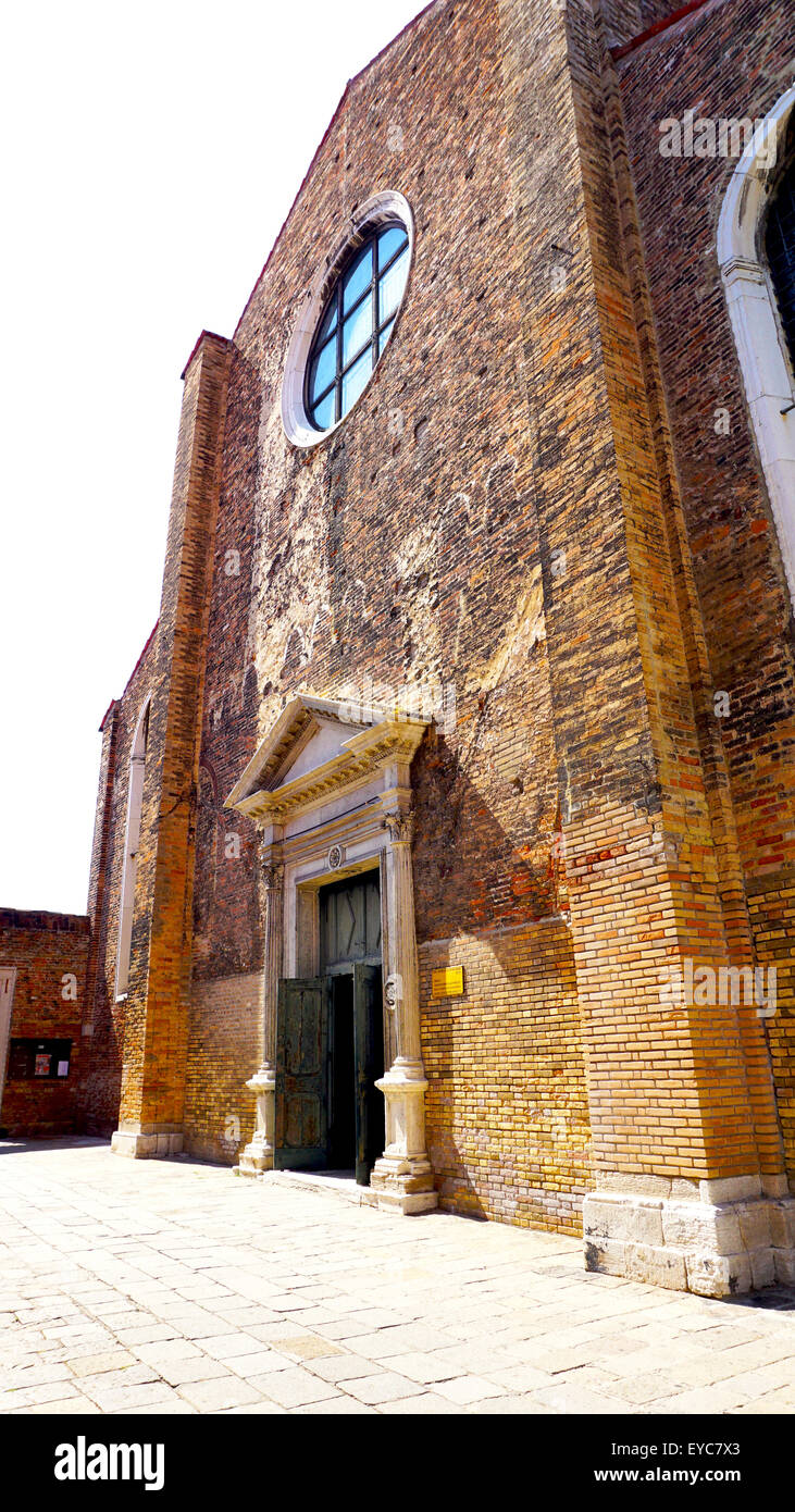 Arquitectura de la Iglesia antigua, en Murano, Venecia, Italia Foto de stock