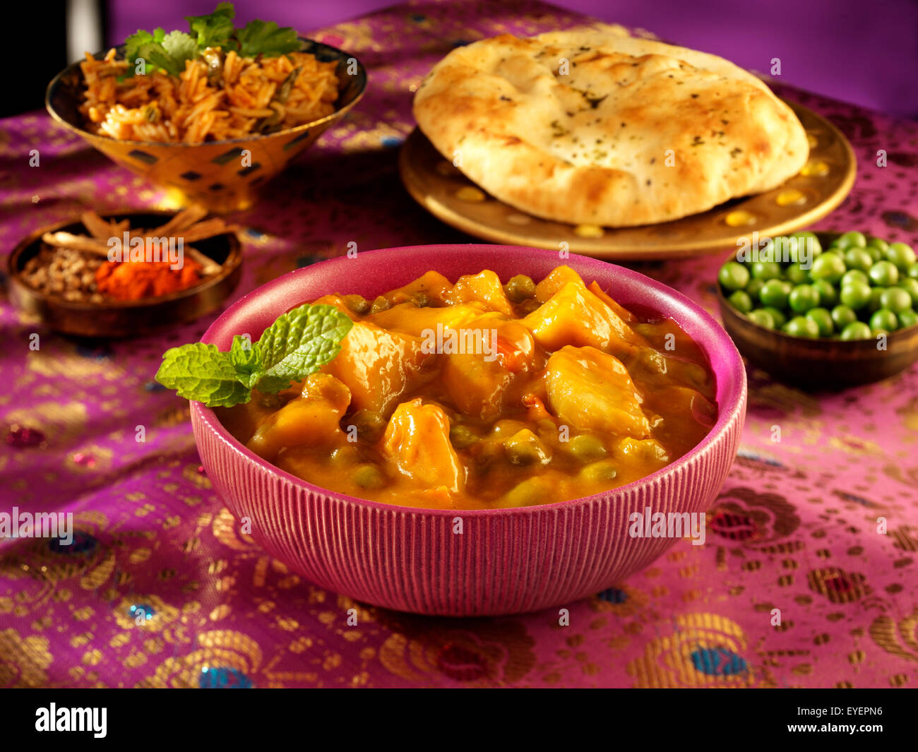 Asunto ALOO indio Curry Foto de stock