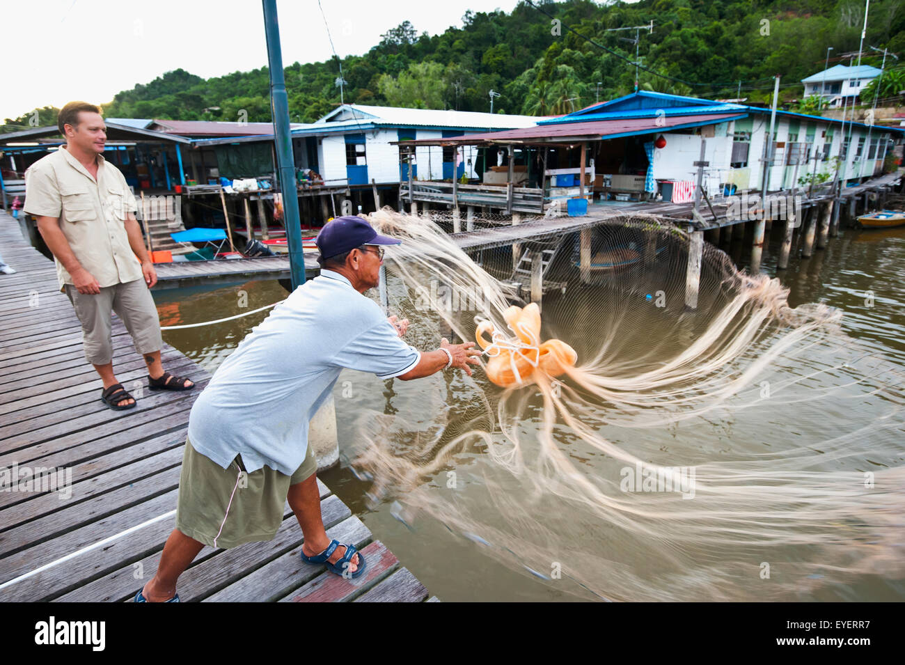 Red de aprendizaje turística en una pequeña aldea pesquera; Brunei Foto de stock