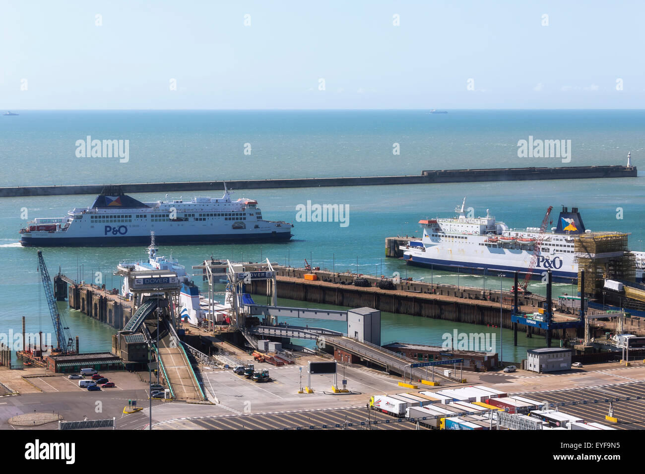 Puerto de Dover, Dover, Kent, Inglaterra, Reino Unido Foto de stock