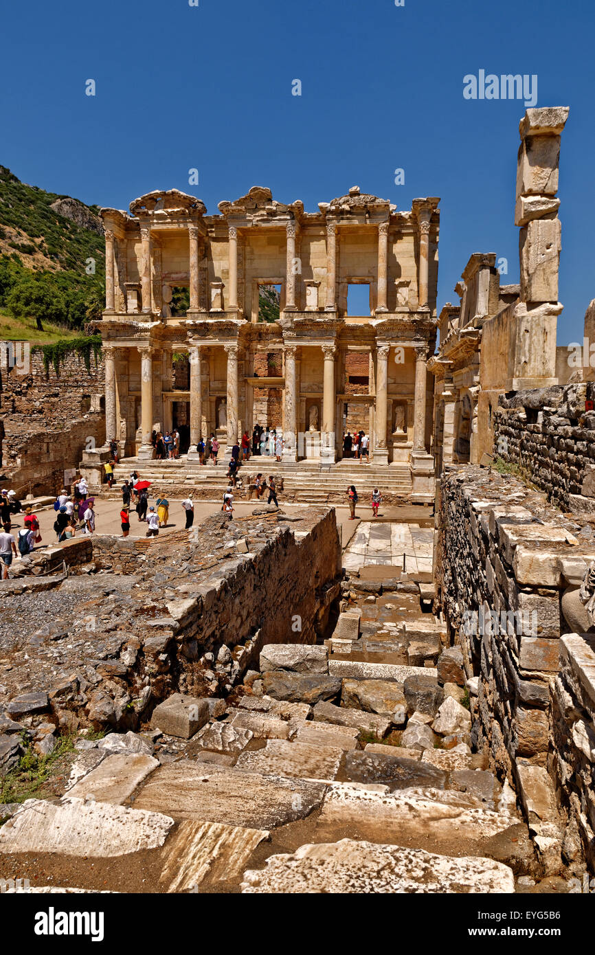 La Biblioteca de Celso en el griego antiguo/Imperio Romano ciudad de Éfeso cerca de Selcuk, Kusadasi, Turquía. Foto de stock