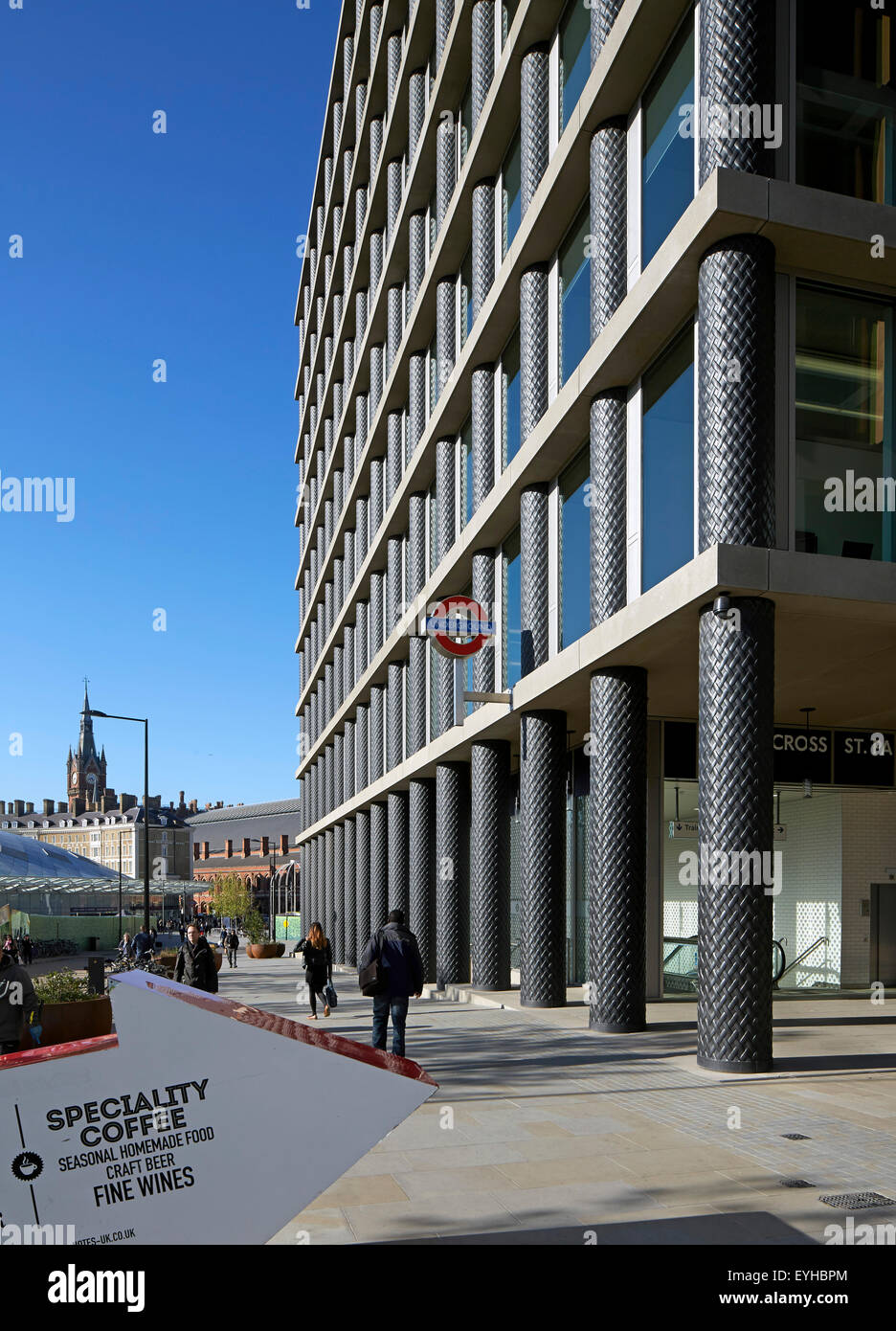 Edificio de oficinas por David Chipperfield en Kings Cross. Cartera comercial (continuación), na, Reino Unido. Arquitecto: na, 2015. Foto de stock