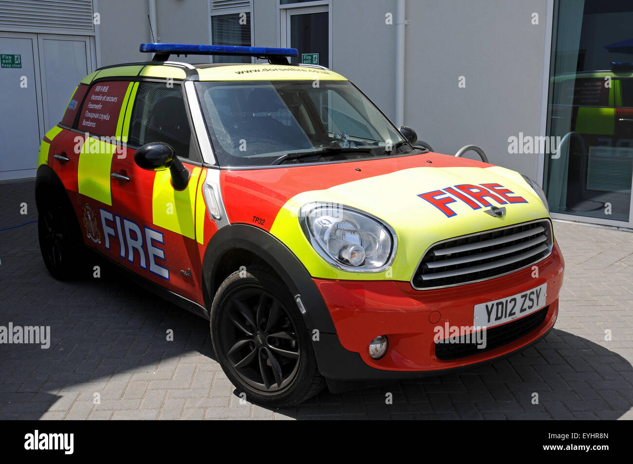 Los bomberos o departamento Mini coche, Gran Bretaña, REINO UNIDO Foto de stock