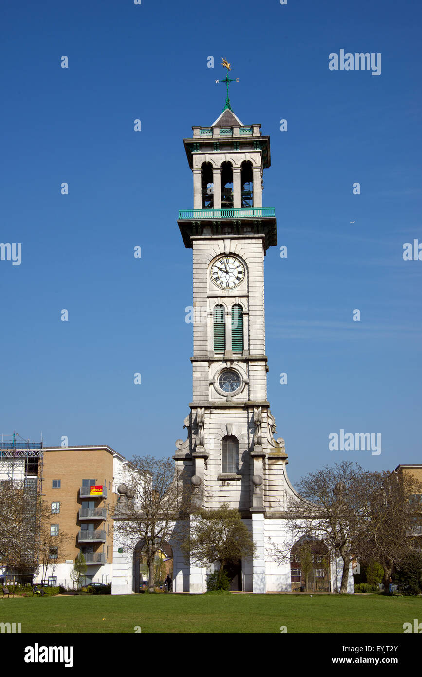 Torre del Reloj Caledonia Park en el norte de Londres Inglaterra Foto de stock