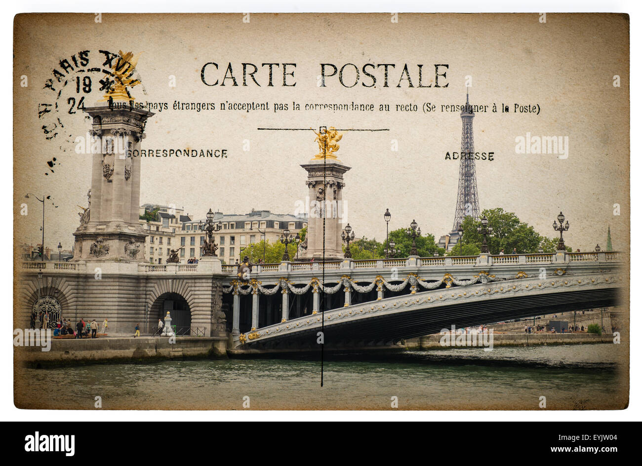 Postal Francesa de París con el emblemático puente Pont Alexandre III. Vintage Retro sentimental estilo papel antecedentes Foto de stock
