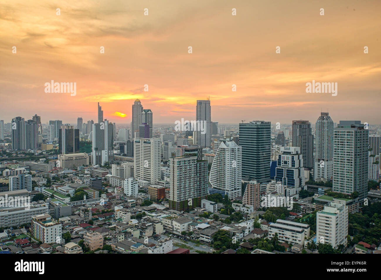 Paisaje urbano en medio de Bangkok,Tailandia Foto de stock