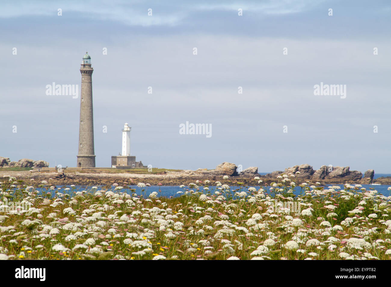 El programa Phare de l'Île Vierge - Faros de Finisterre, Bretaña, Francia Foto de stock